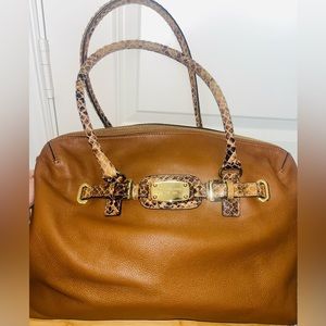 Michael Kors Weekender